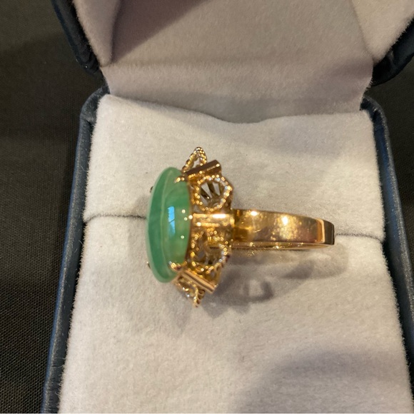 Ring, Nephrite Jade and 14k gold - Picture 10 of 14